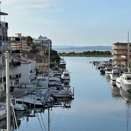Precioso Con Vistas Canal Cerca Playa